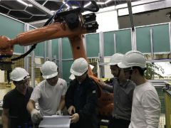 平凡的崗位，不平凡的人——視科普機器人團隊負責本田項目側(cè)記