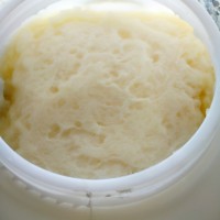 廠(chǎng)家供應(yīng) 乳膠發(fā)泡高濃度白色膏狀固體油酸鉀 山東鵬鑫
